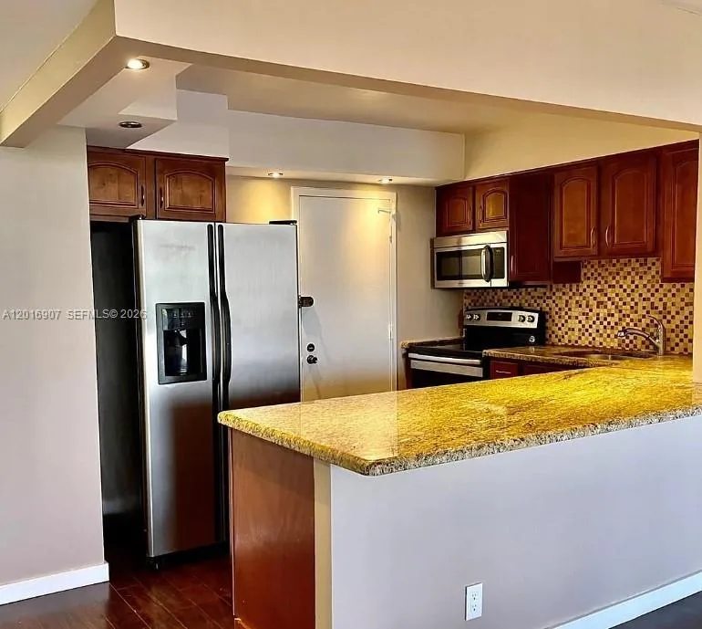 600 Three Islands Blvd # 304, Hallandale Beach, FL 33009