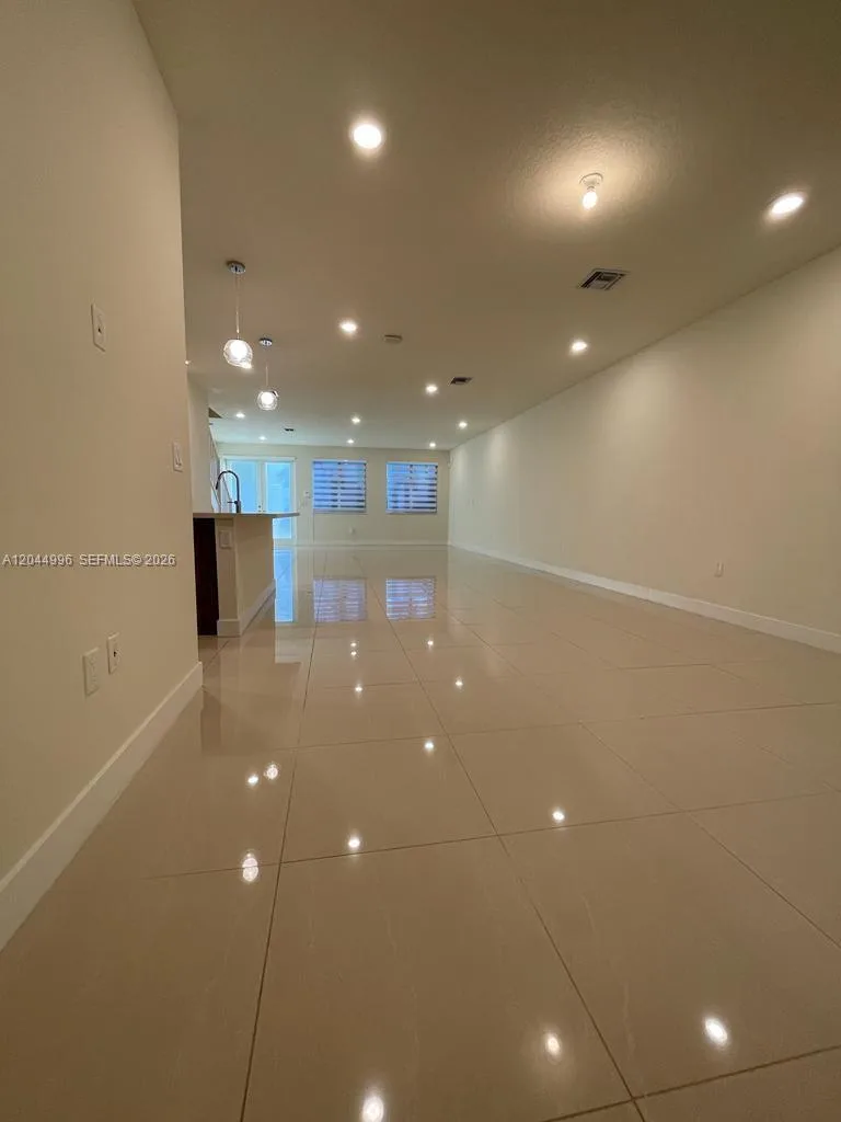 10317 NW 66th St # 10317, Doral, FL 33178 photo 3