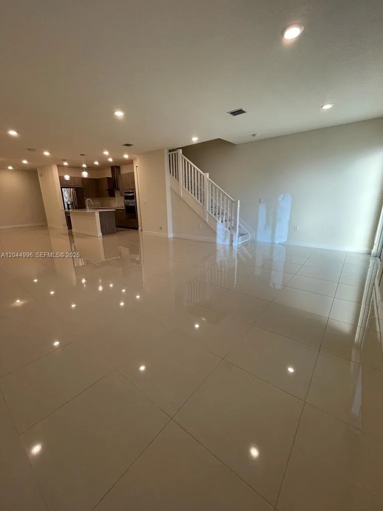 10317 NW 66th St # 10317, Doral, FL 33178 photo 5