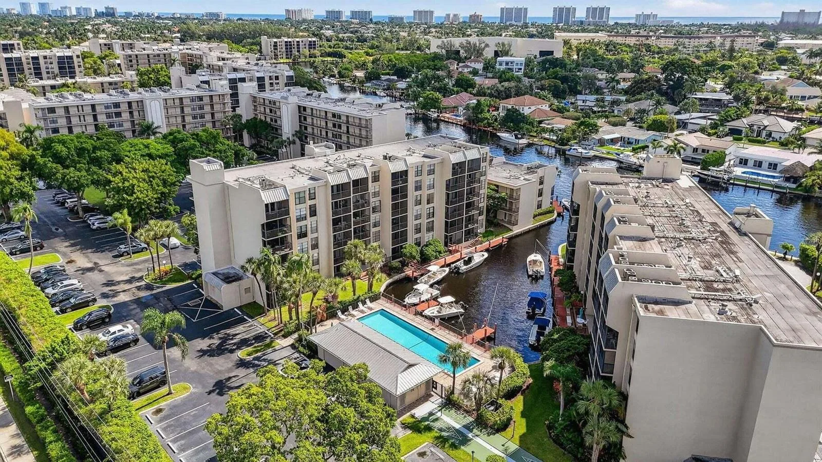 20 ROYAL PALM Way # 3020, Boca Raton, FL 33432 photo 2