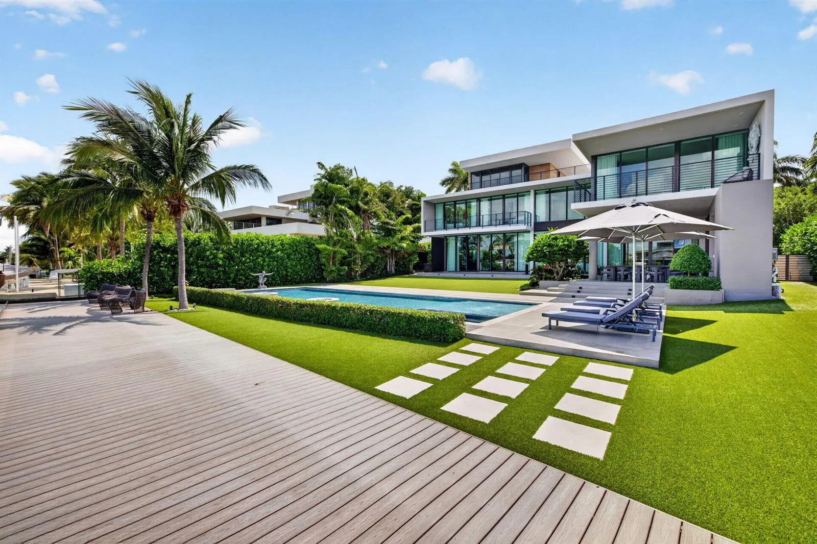 1529 Middle River Drive, Fort Lauderdale, FL 33304 photo 9