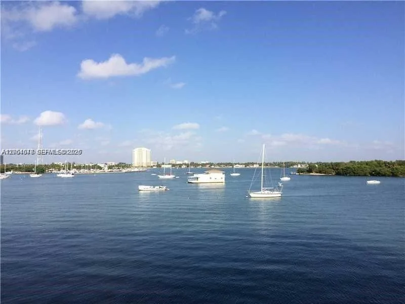 7928 WEST DR # 410, North Bay Village, FL 33141