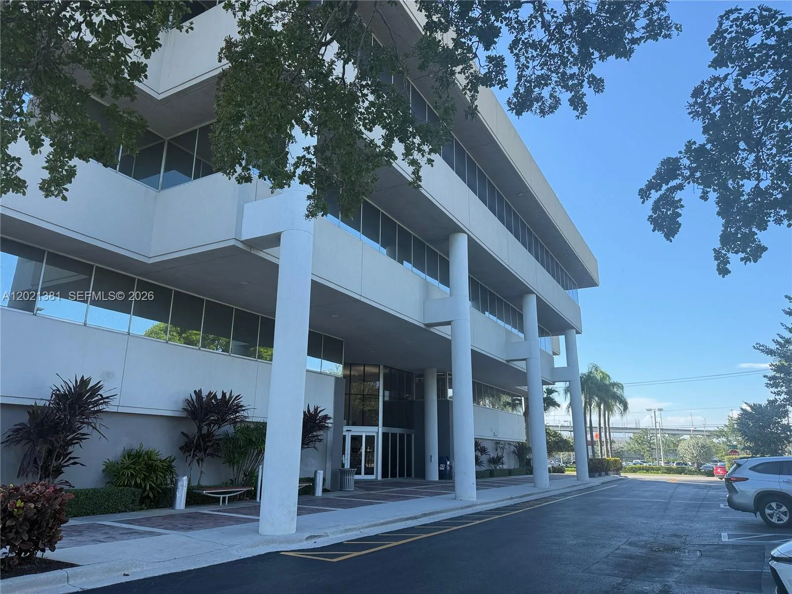 290 NW 165th St # M500, Miami, FL 33169 photo 2
