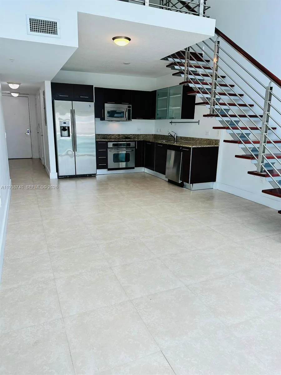 41 SE 5th St # 1512, Miami, FL 33131