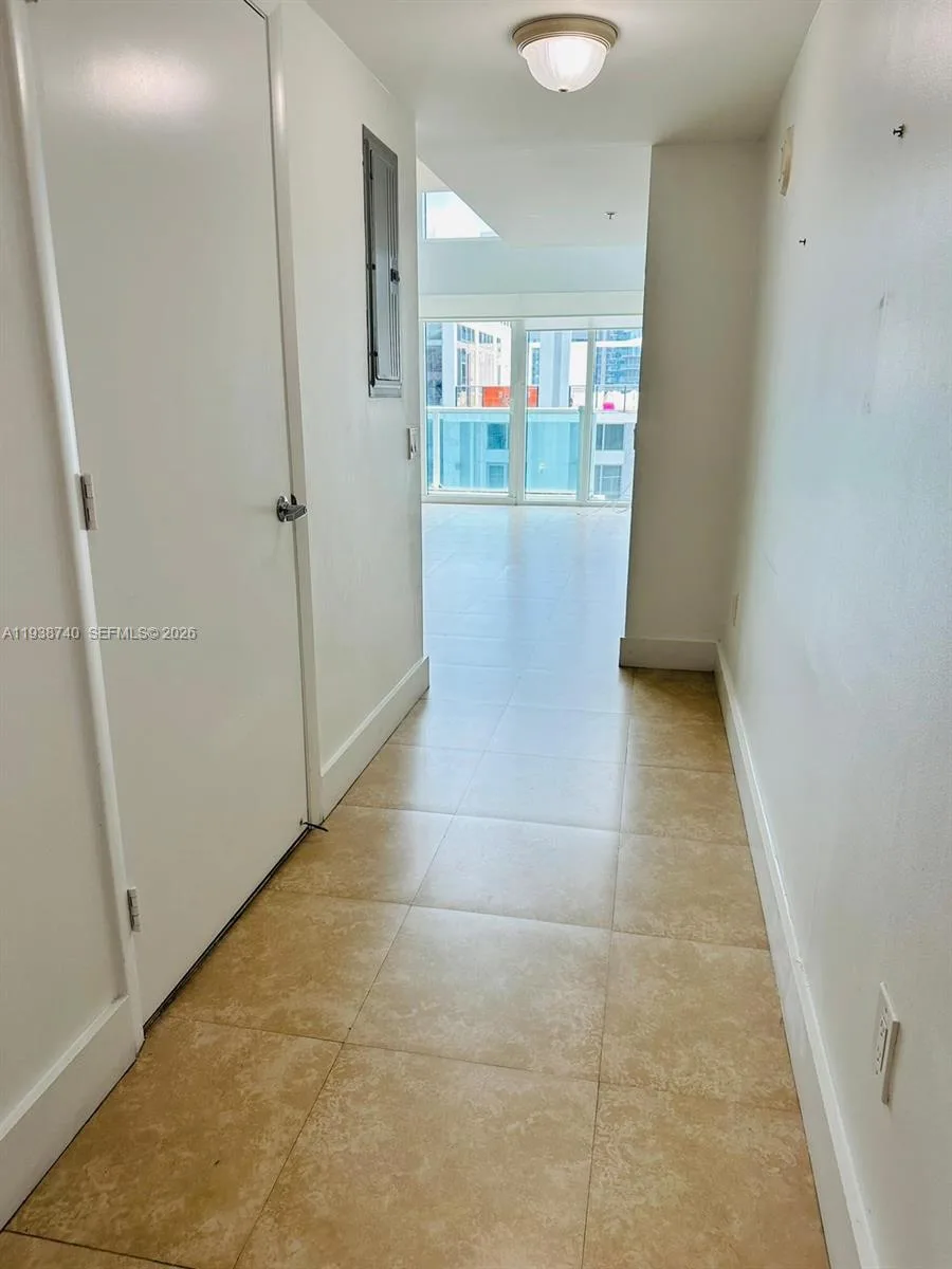 41 SE 5th St # 1512, Miami, FL 33131 photo 9