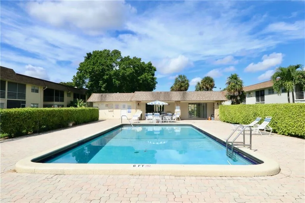 9915 Sandalfoot Boulevard # 408, Boca Raton, FL 33428