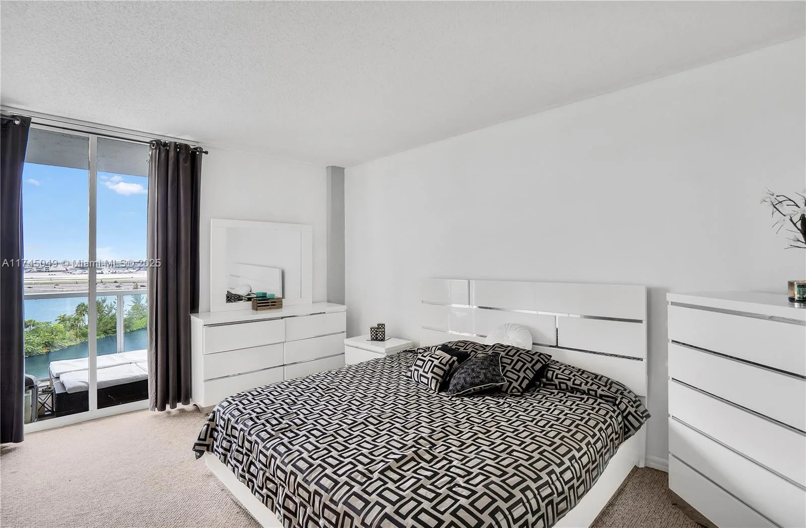 5091 NW 7th St # 1001, Miami, FL 33126 photo 8