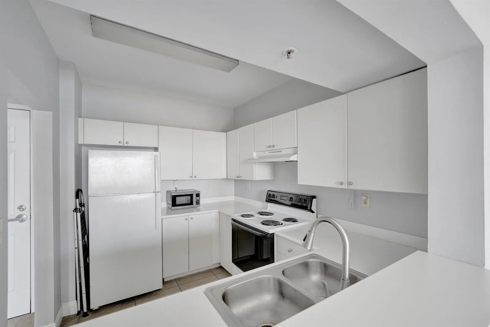 3020 NE 32nd Avenue # 807, Fort Lauderdale, FL 33308 photo 13