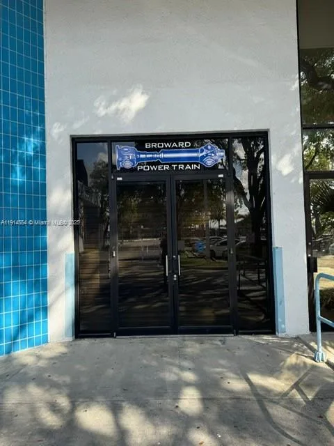 5300 NW 12th Ave # 6, Fort Lauderdale, FL 33309
