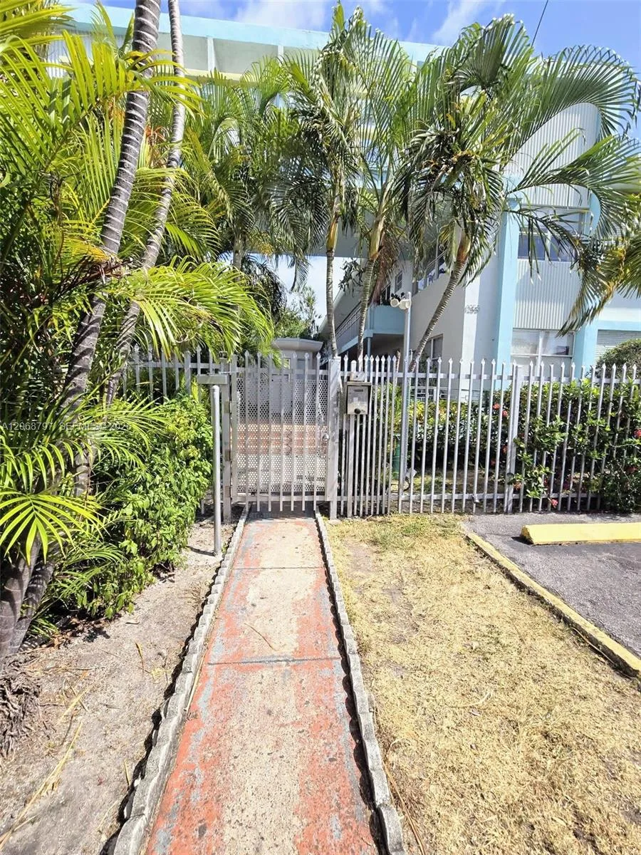 1255 Marseille # 21, Miami Beach, FL 33141 photo 5