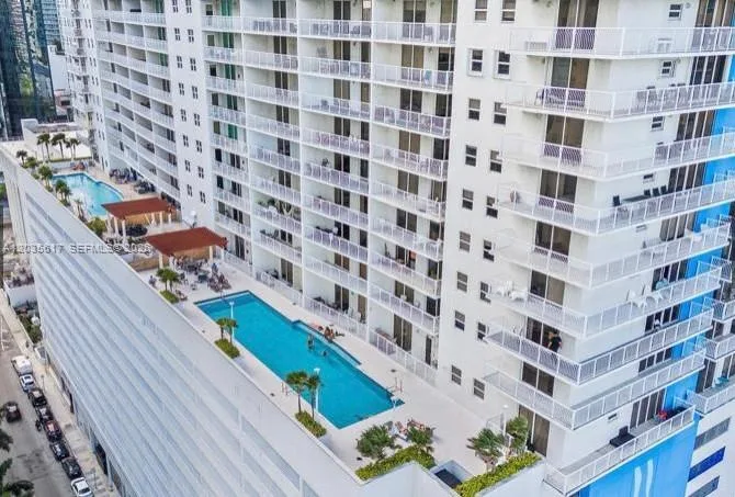 1200 Brickell Bay Dr # 3318, Miami, FL 33131