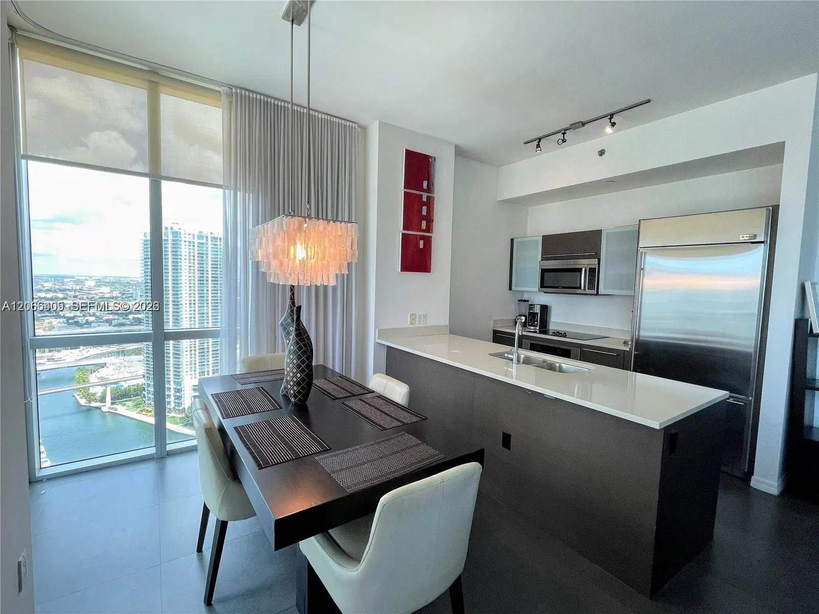 55 SE 6th St # 4102, Miami, FL 33131