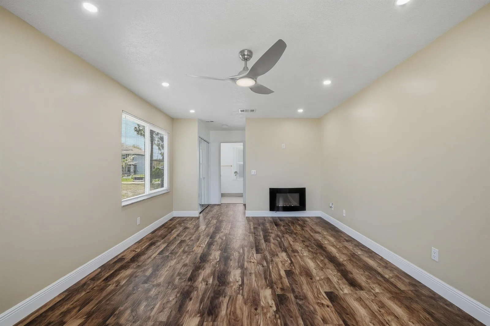 1051 SW Dubois Avenue, Port St. Lucie, FL 34953 photo 8
