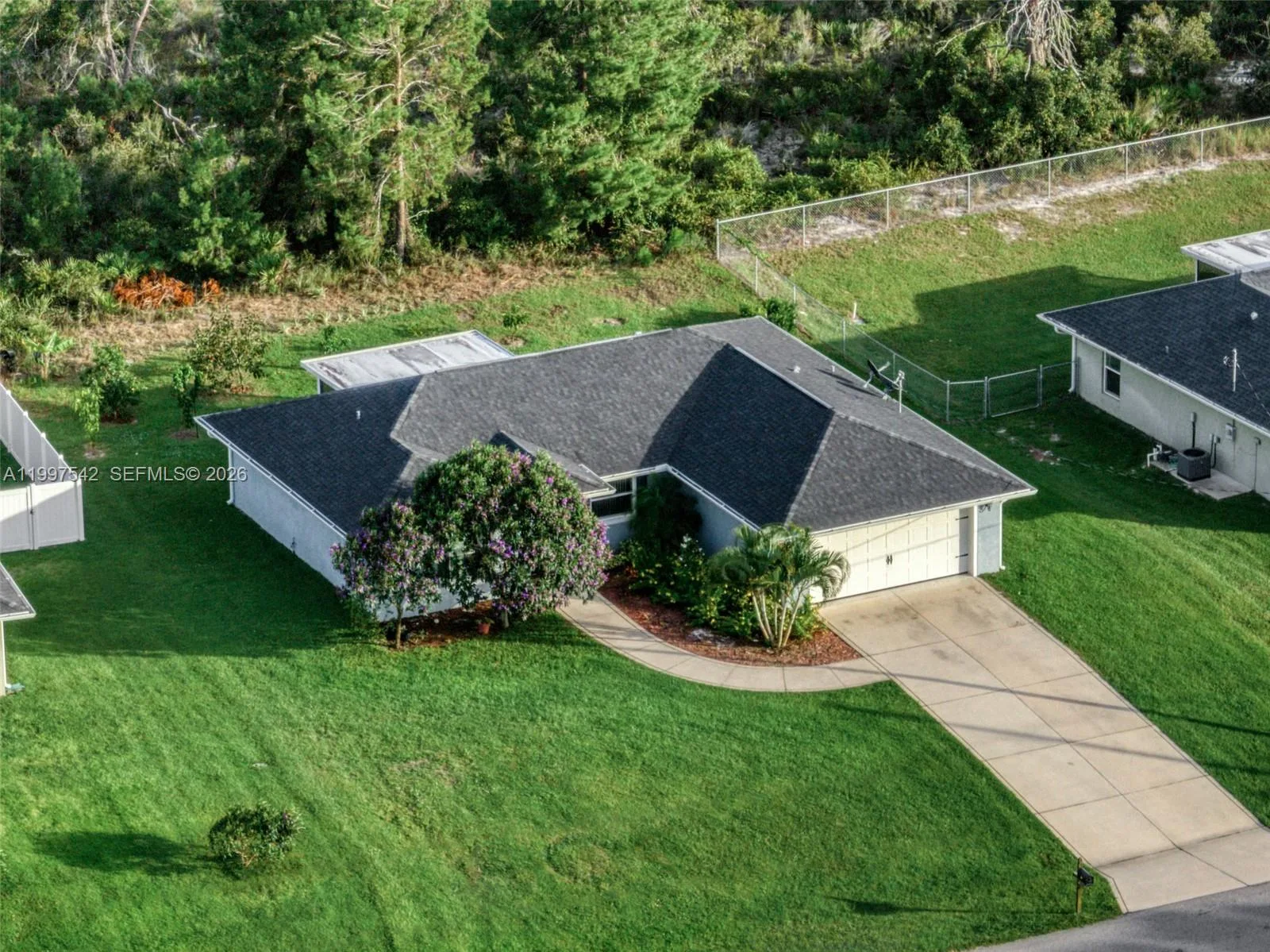 112 Bimini St NE, Lake Placid, FL 33852