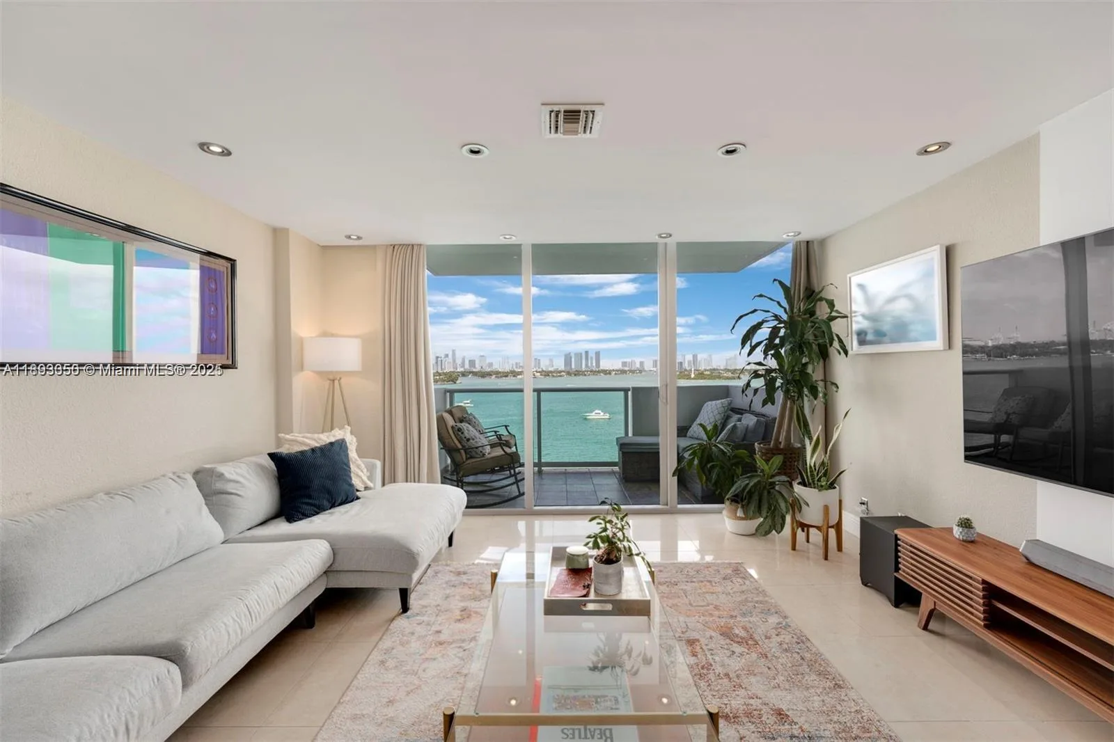 1200 West Ave # 725, Miami Beach, FL 33139 photo 4