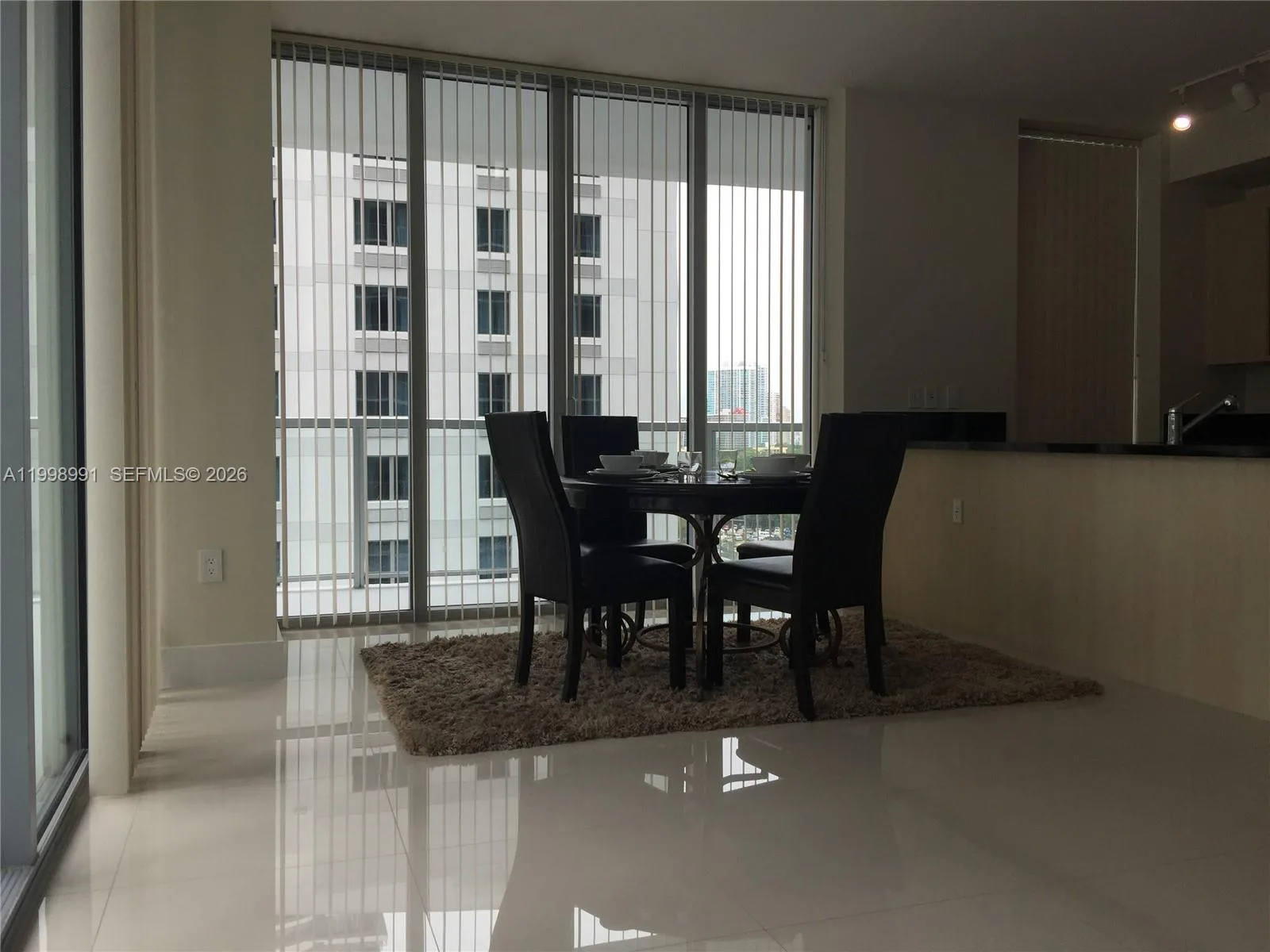 79 SW 12th St # 1406-S, Miami, FL 33130 photo 6