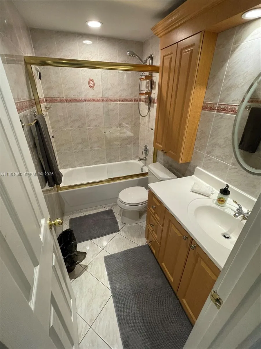 201 178th Dr # 313, Sunny Isles Beach, FL 33160 photo 12