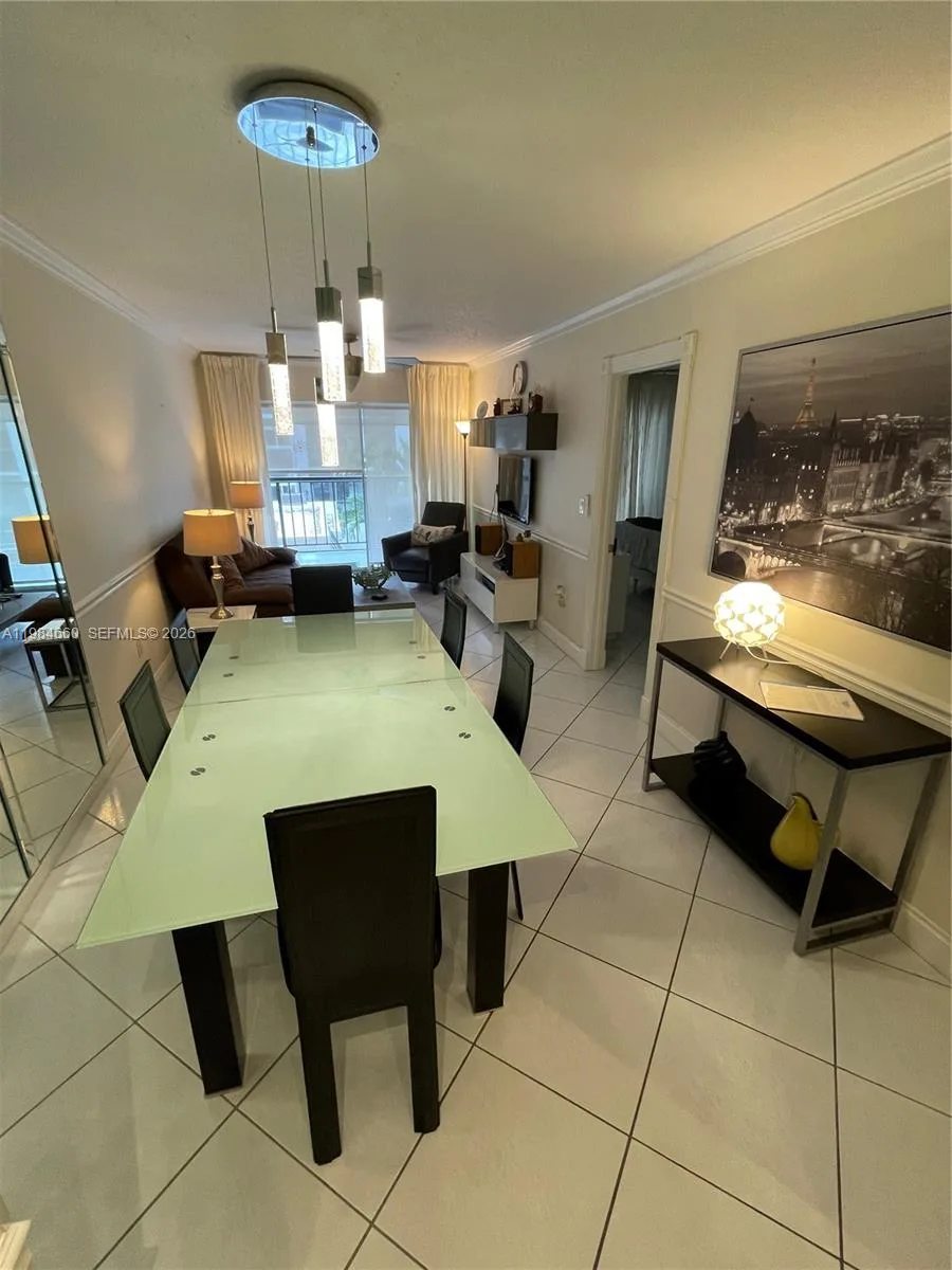 201 178th Dr # 313, Sunny Isles Beach, FL 33160 photo 6