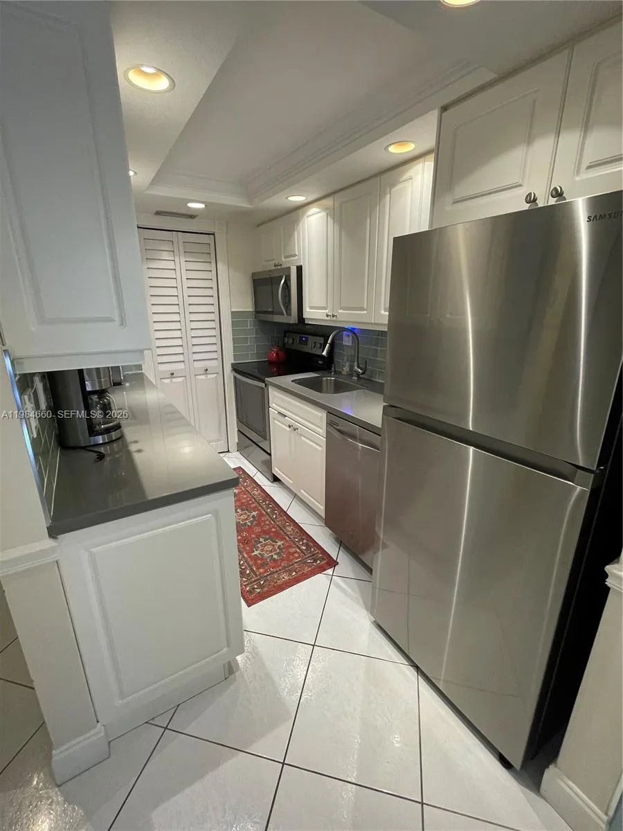 201 178th Dr # 313, Sunny Isles Beach, FL 33160 photo 7