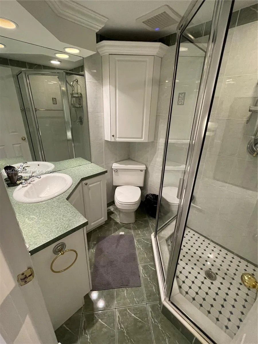 201 178th Dr # 313, Sunny Isles Beach, FL 33160 photo 9