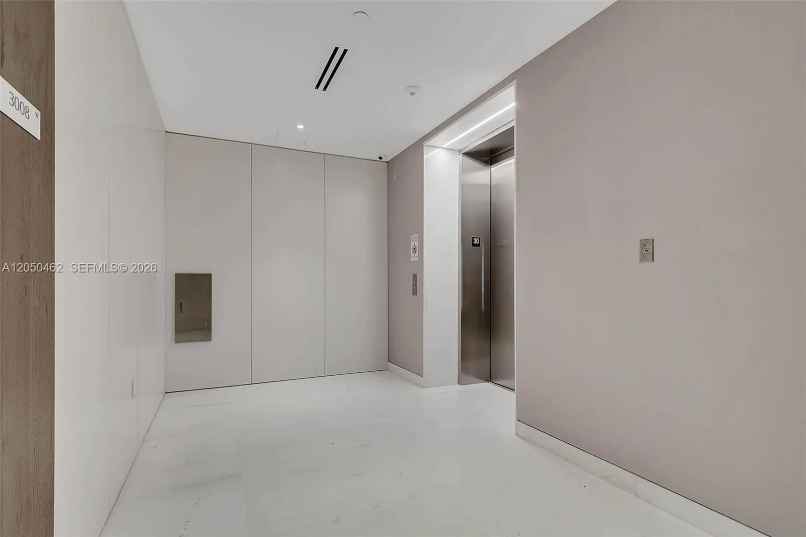 300 Biscayne Boulevard Way # 3008W, Miami, FL 33131 photo 3