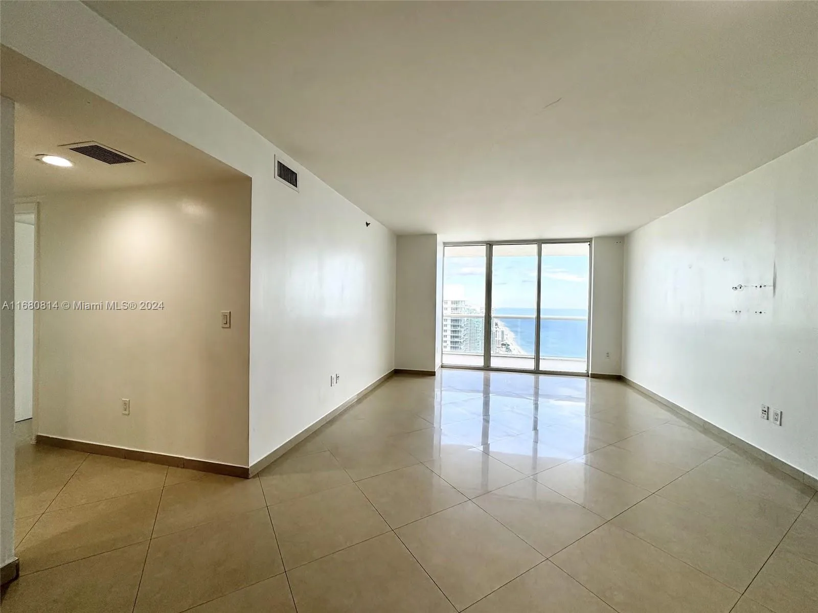 1830 S Ocean Dr # 4711, Hallandale Beach, FL 33009