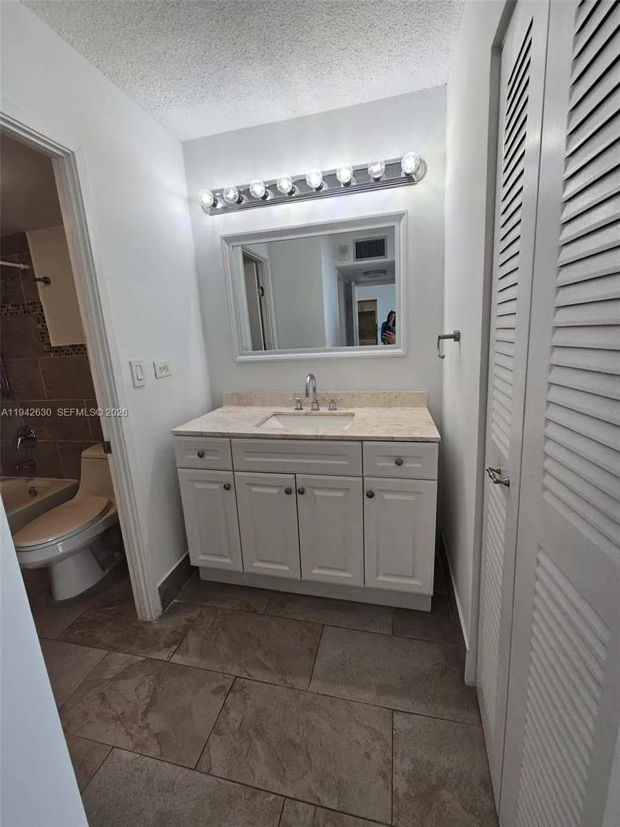 7135 Collins Ave # 1011, Miami Beach, FL 33141 photo 13