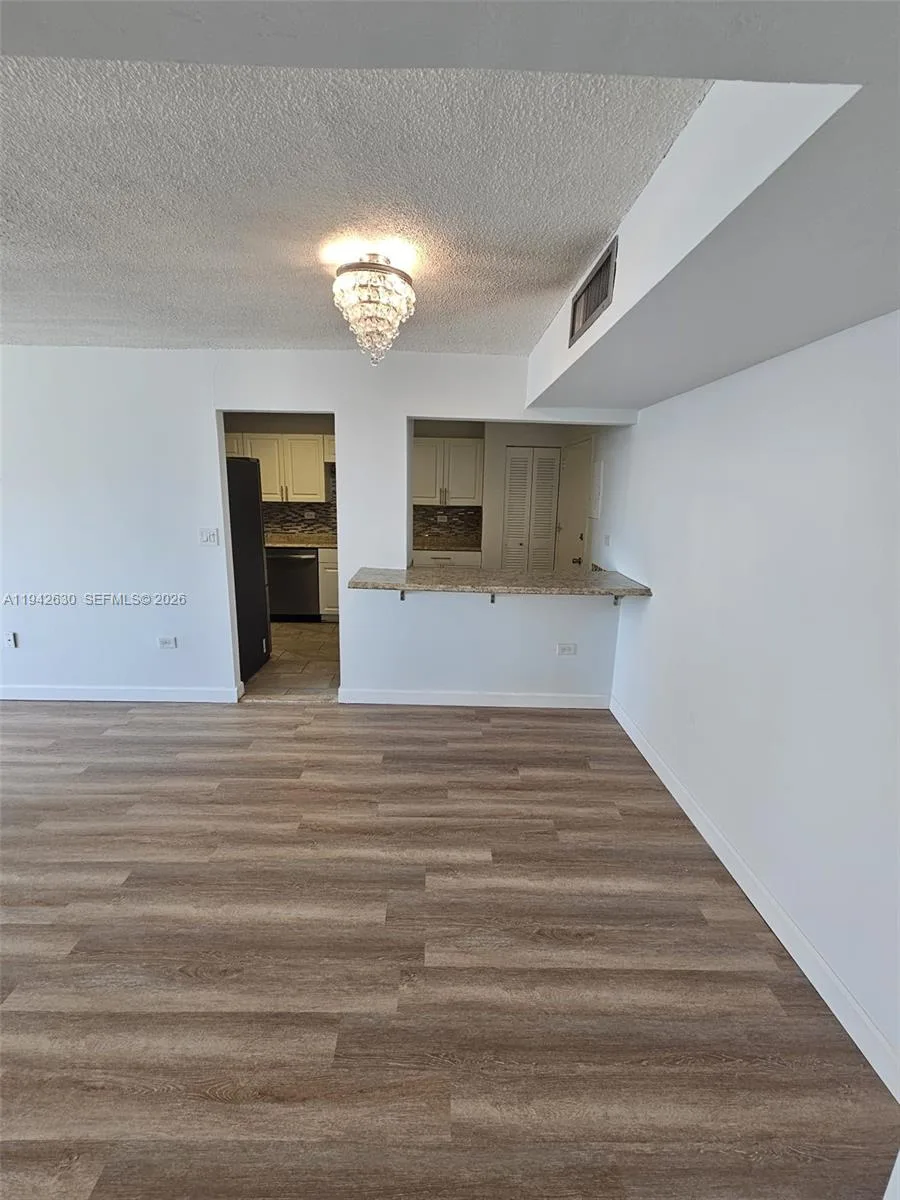 7135 Collins Ave # 1011, Miami Beach, FL 33141 photo 7