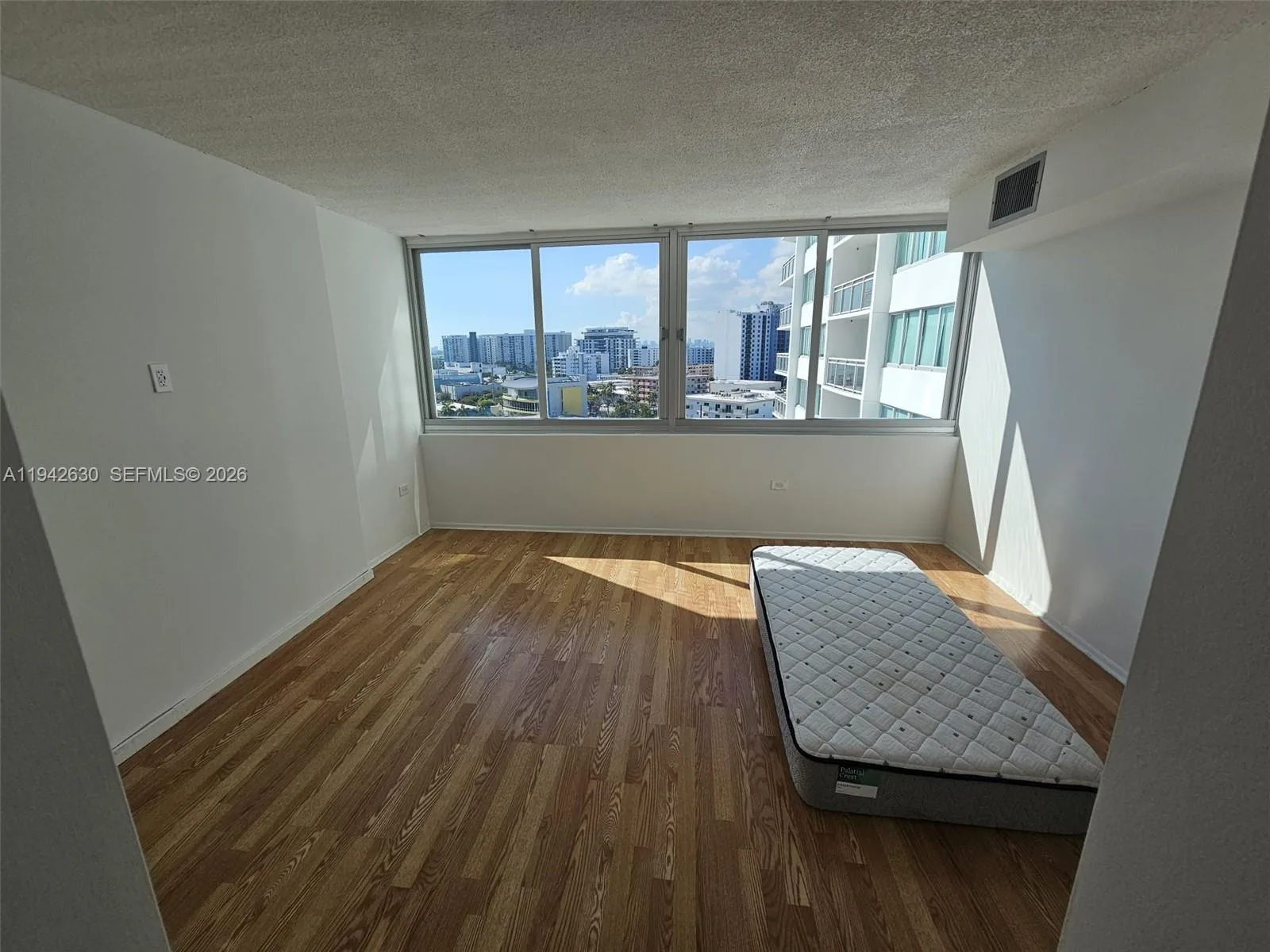 7135 Collins Ave # 1011, Miami Beach, FL 33141 photo 8