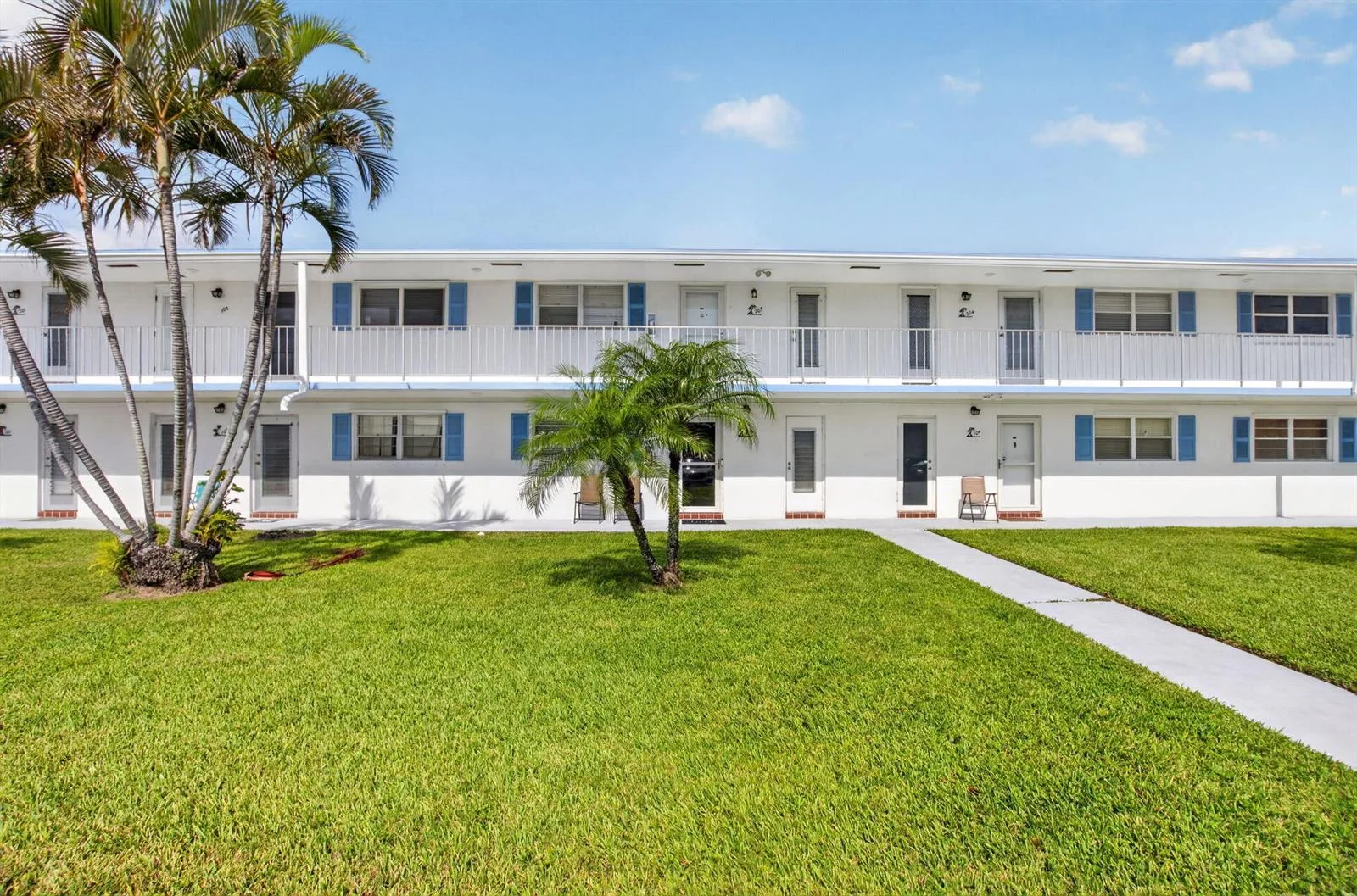 1115 LAKE Terrace # 103, Boynton Beach, FL 33426