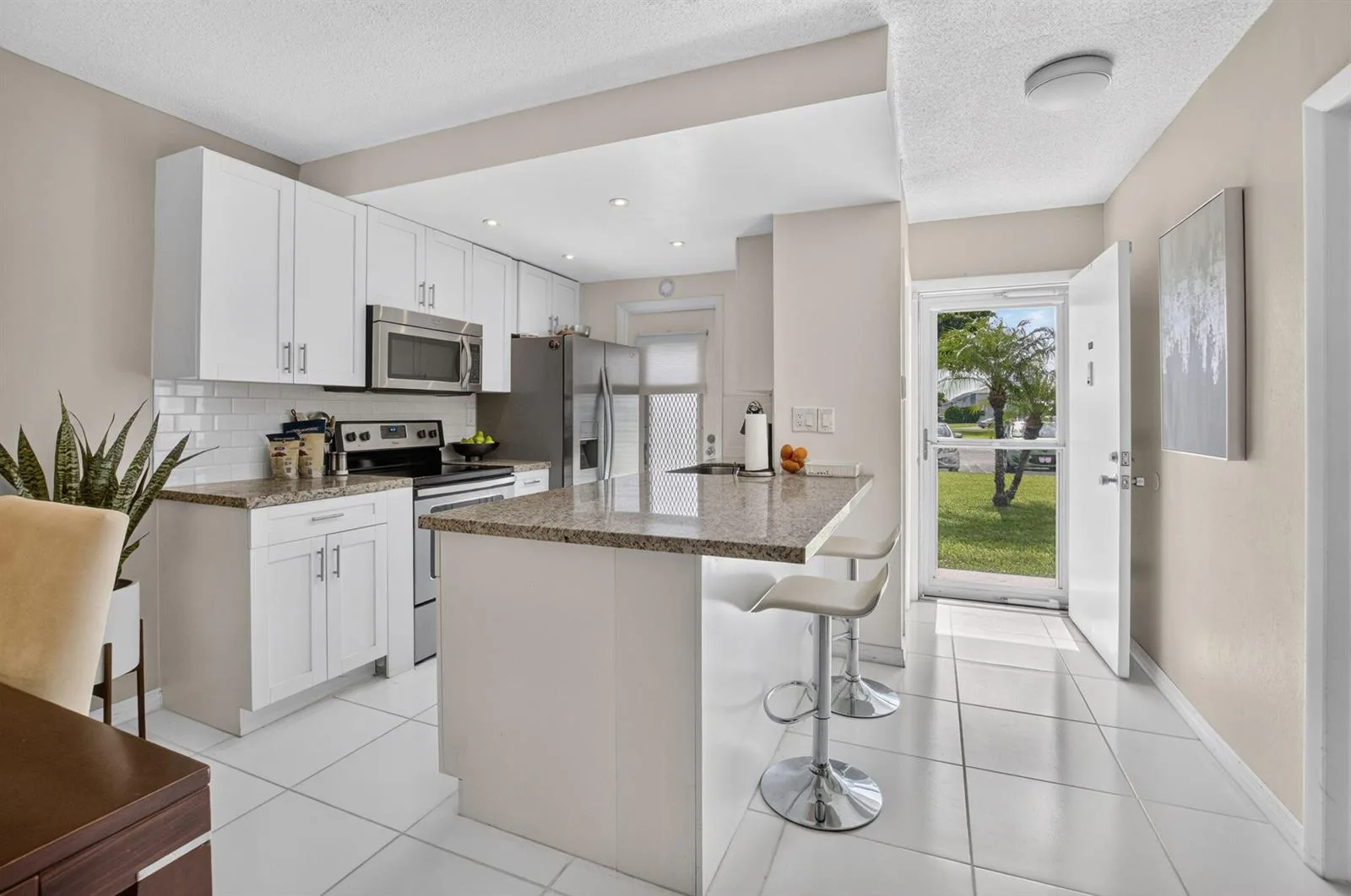 1115 LAKE Terrace # 103, Boynton Beach, FL 33426 photo 2