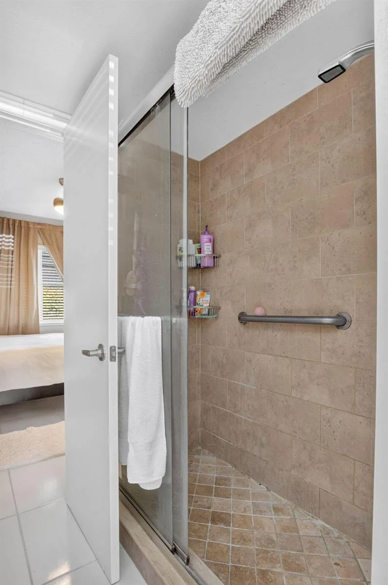 1115 LAKE Terrace # 103, Boynton Beach, FL 33426 photo 9