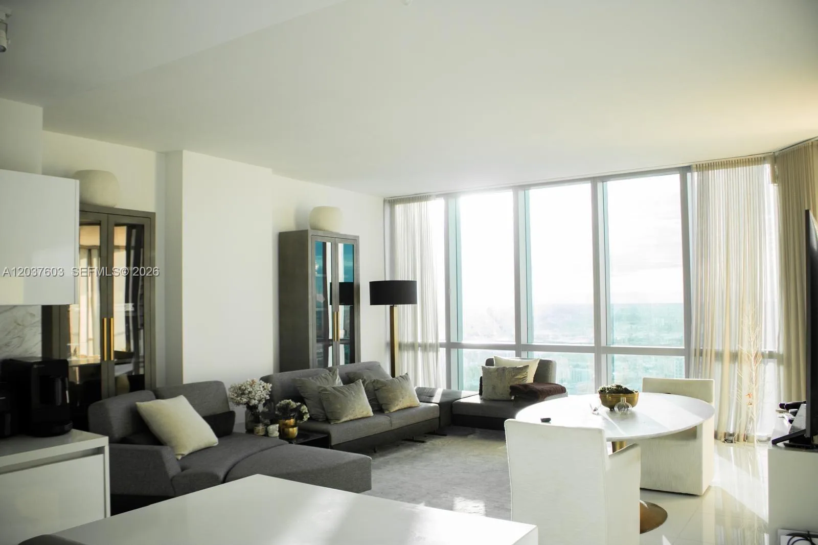 851 NE 1st Ave # 4806, Miami, FL 33132