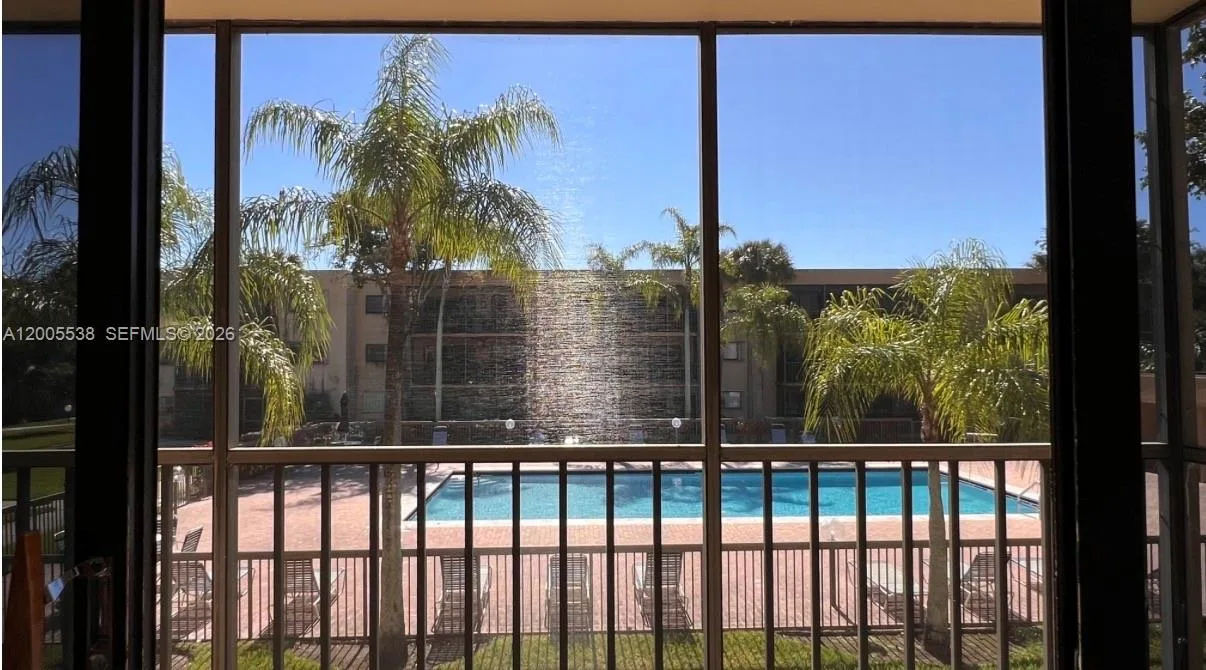8415 SW 107th Ave # 208W, Miami, FL 33173