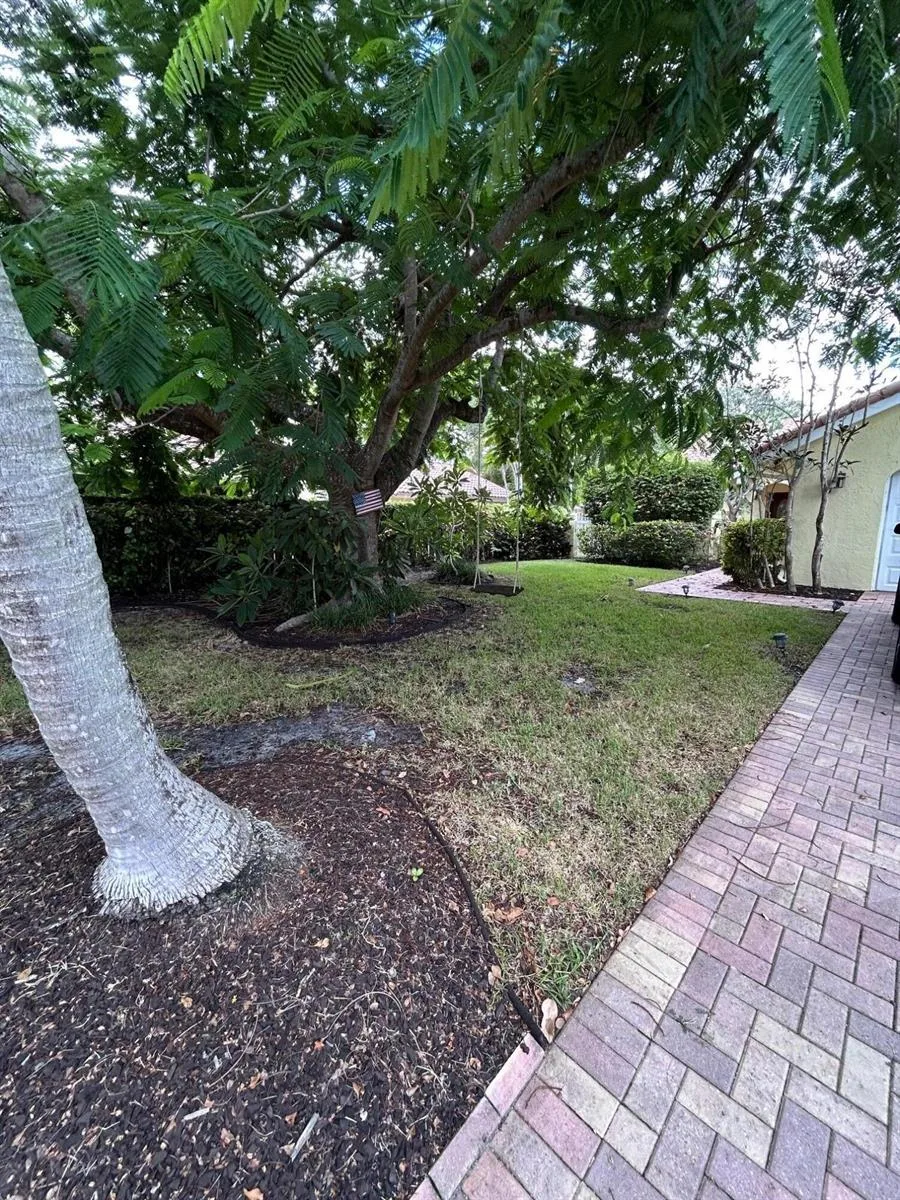 1330 NW 22nd Avenue, Delray Beach, FL 33445 photo 2