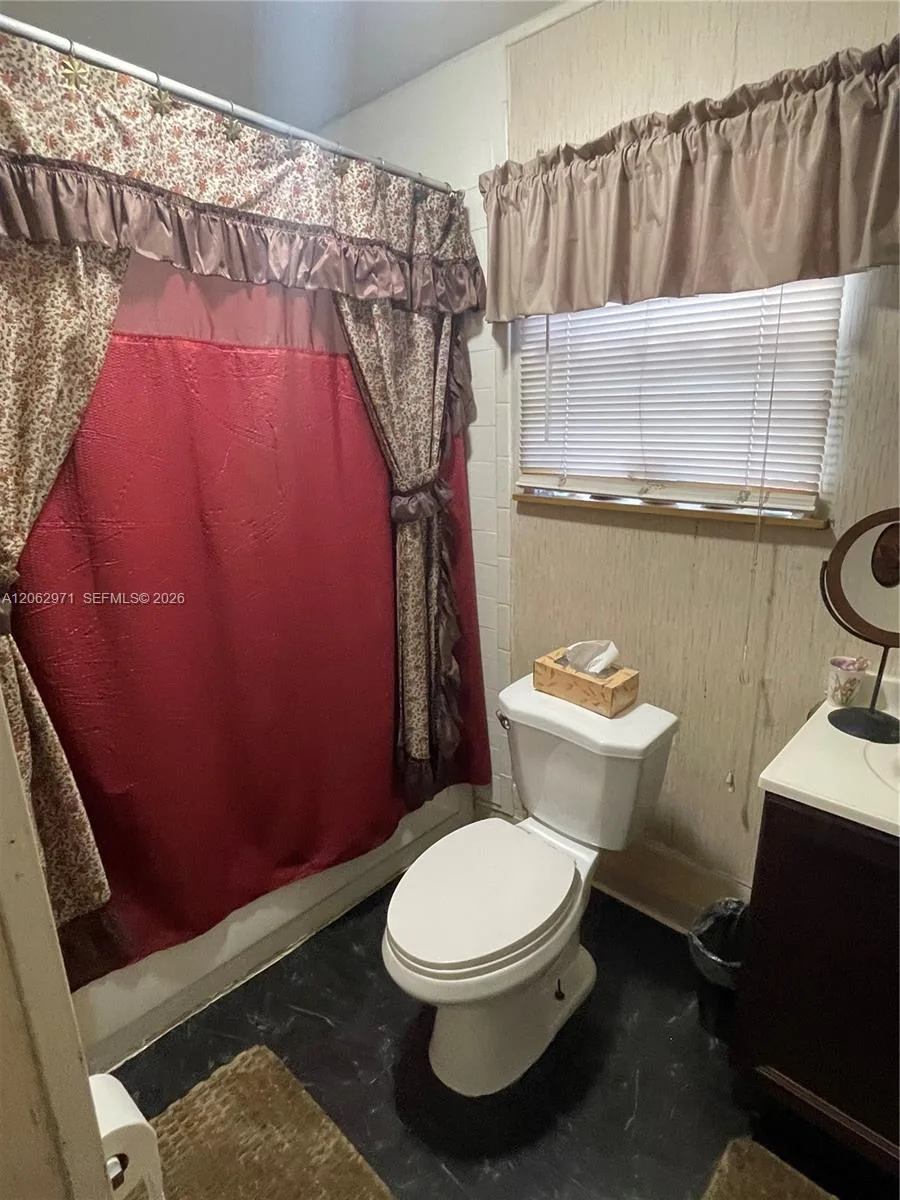 2311 NW 27th Ter, Fort Lauderdale, FL 33311 photo 8