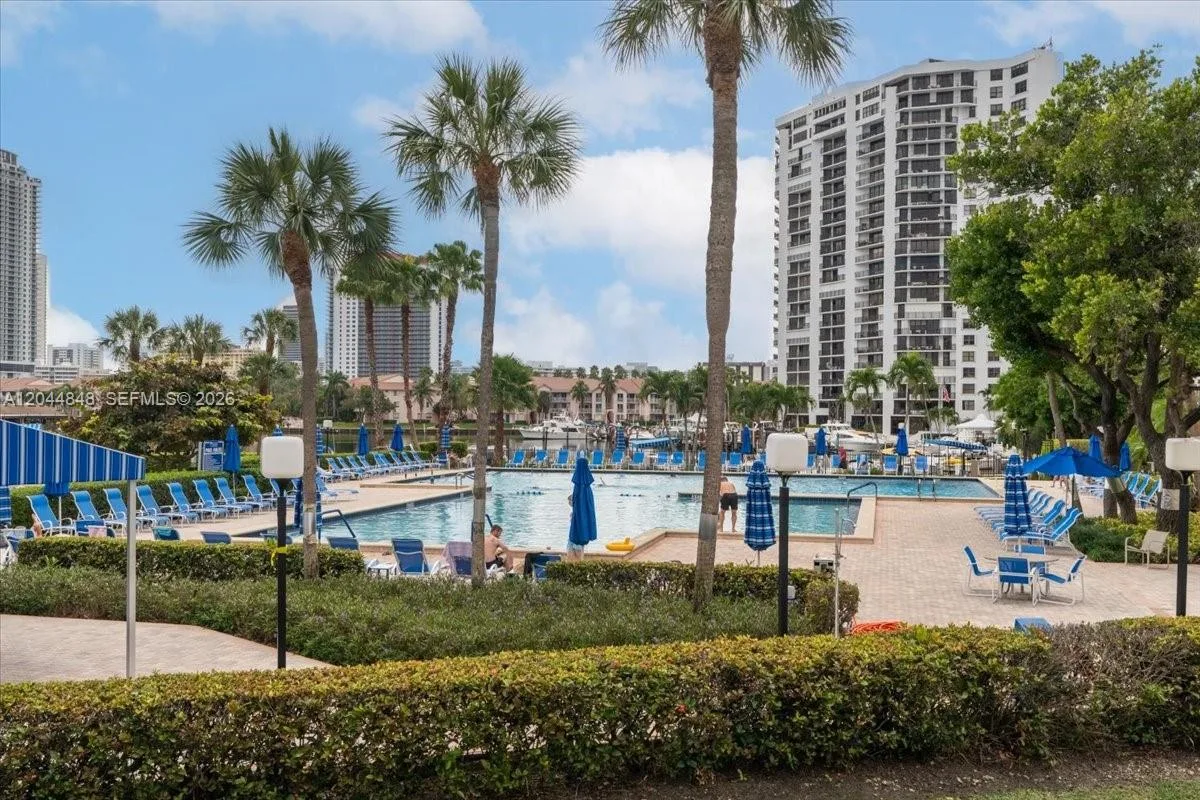 600 Three Islands Blvd # 1413, Hallandale Beach, FL 33009 photo 5