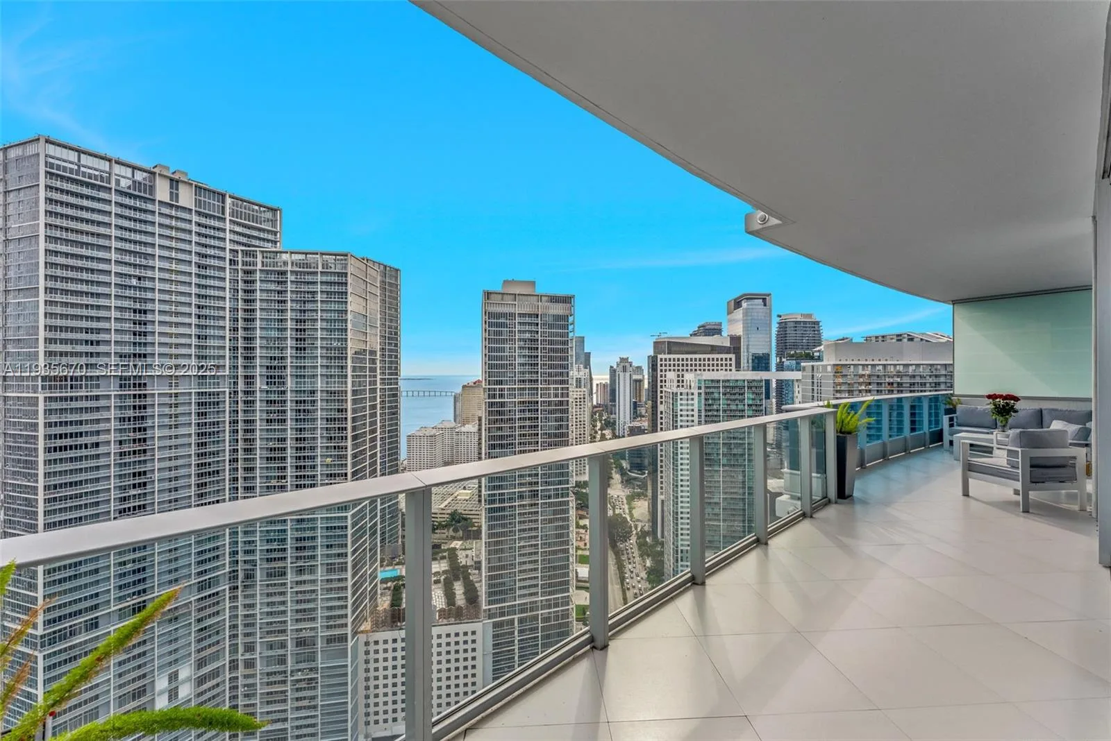 200 Biscayne Boulevard Way # 4408, Miami, FL 33131 photo 2