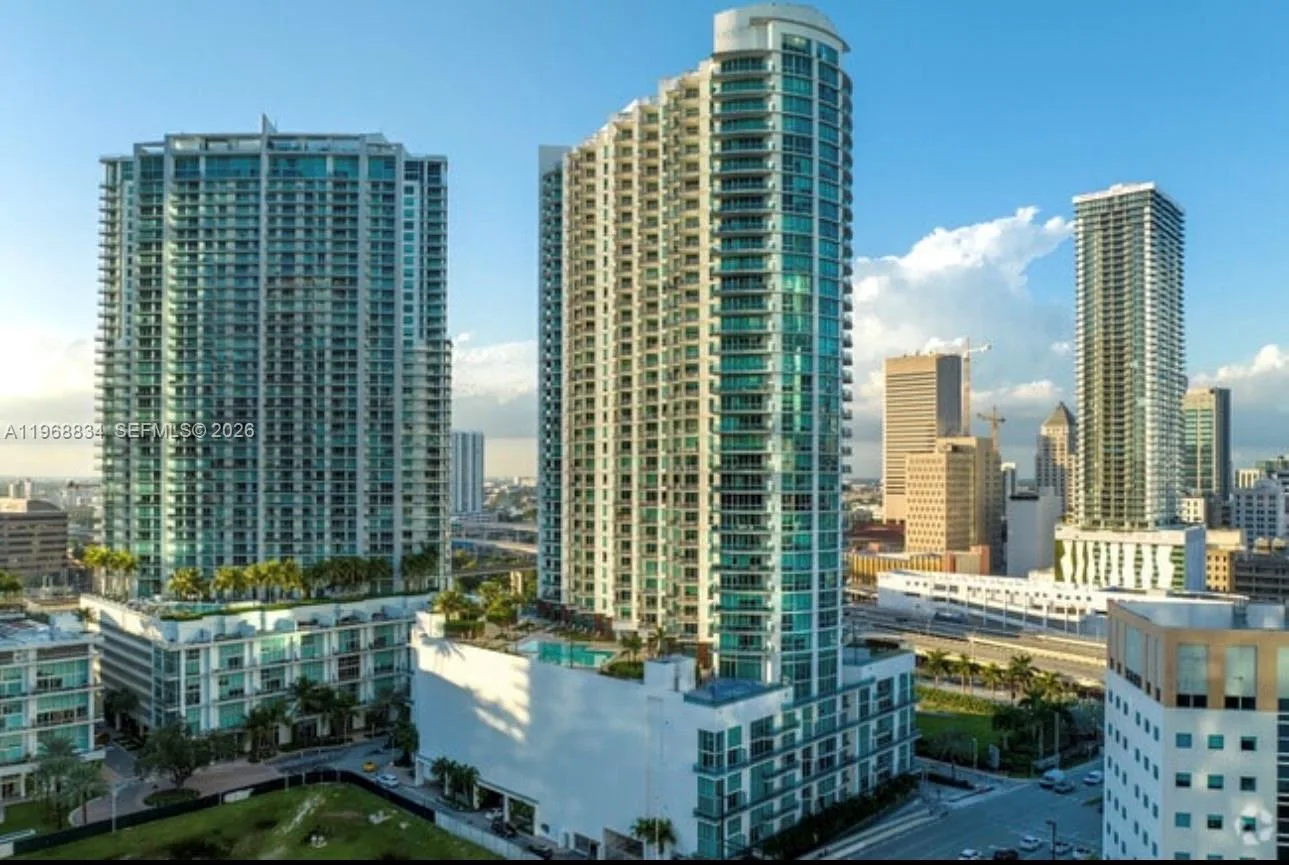 350 S Miami Ave # 3310, Miami, FL 33130 photo 3
