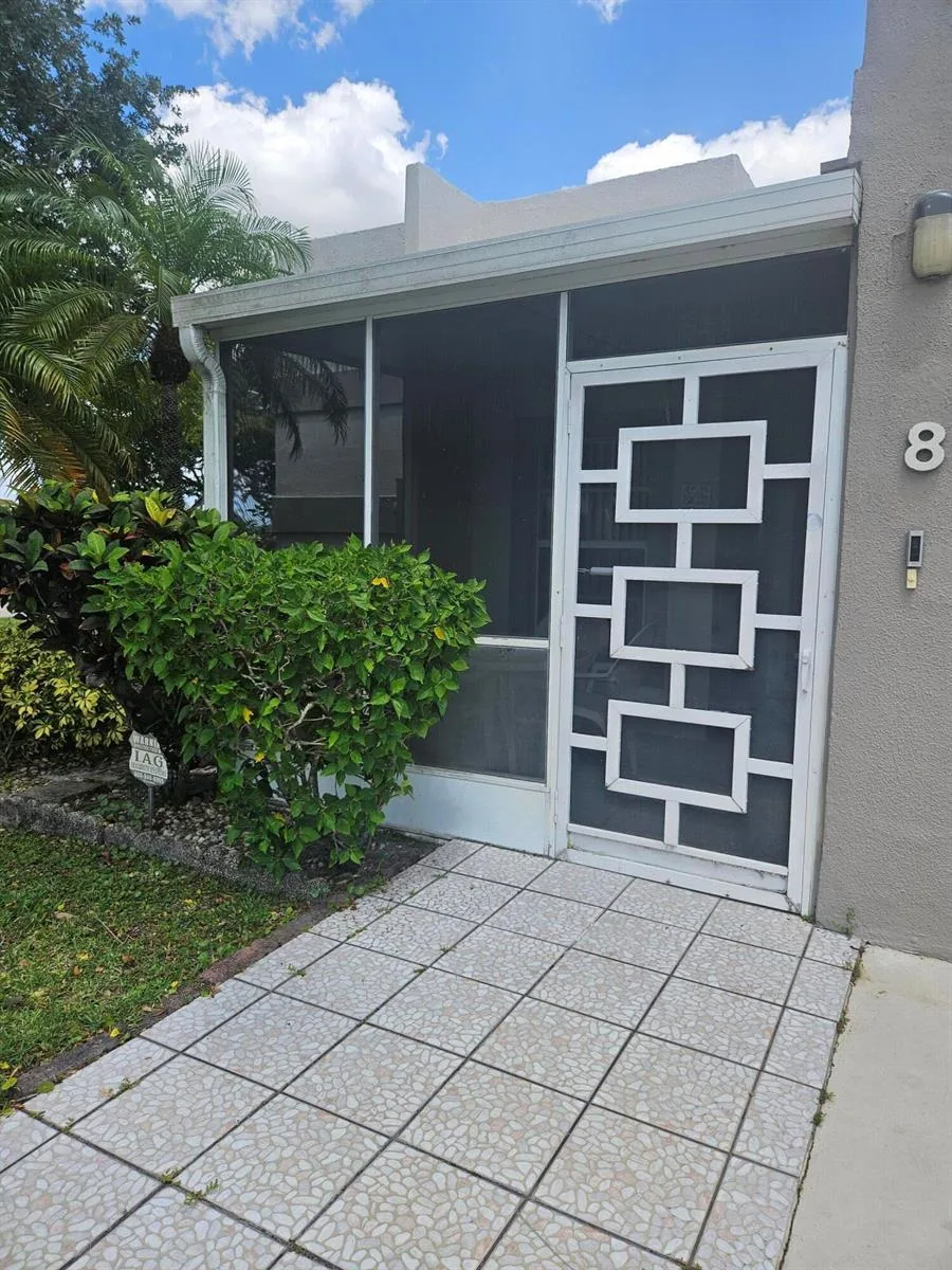 18999 Stewart Circle # 8, Boca Raton, FL 33496 photo 3