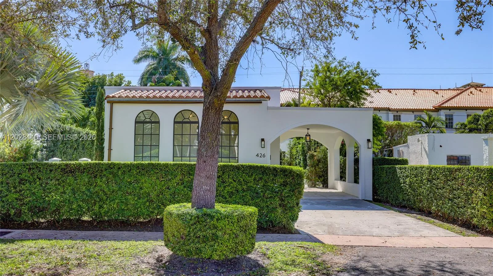 426 Aragon Ave, Coral Gables, FL 33134
