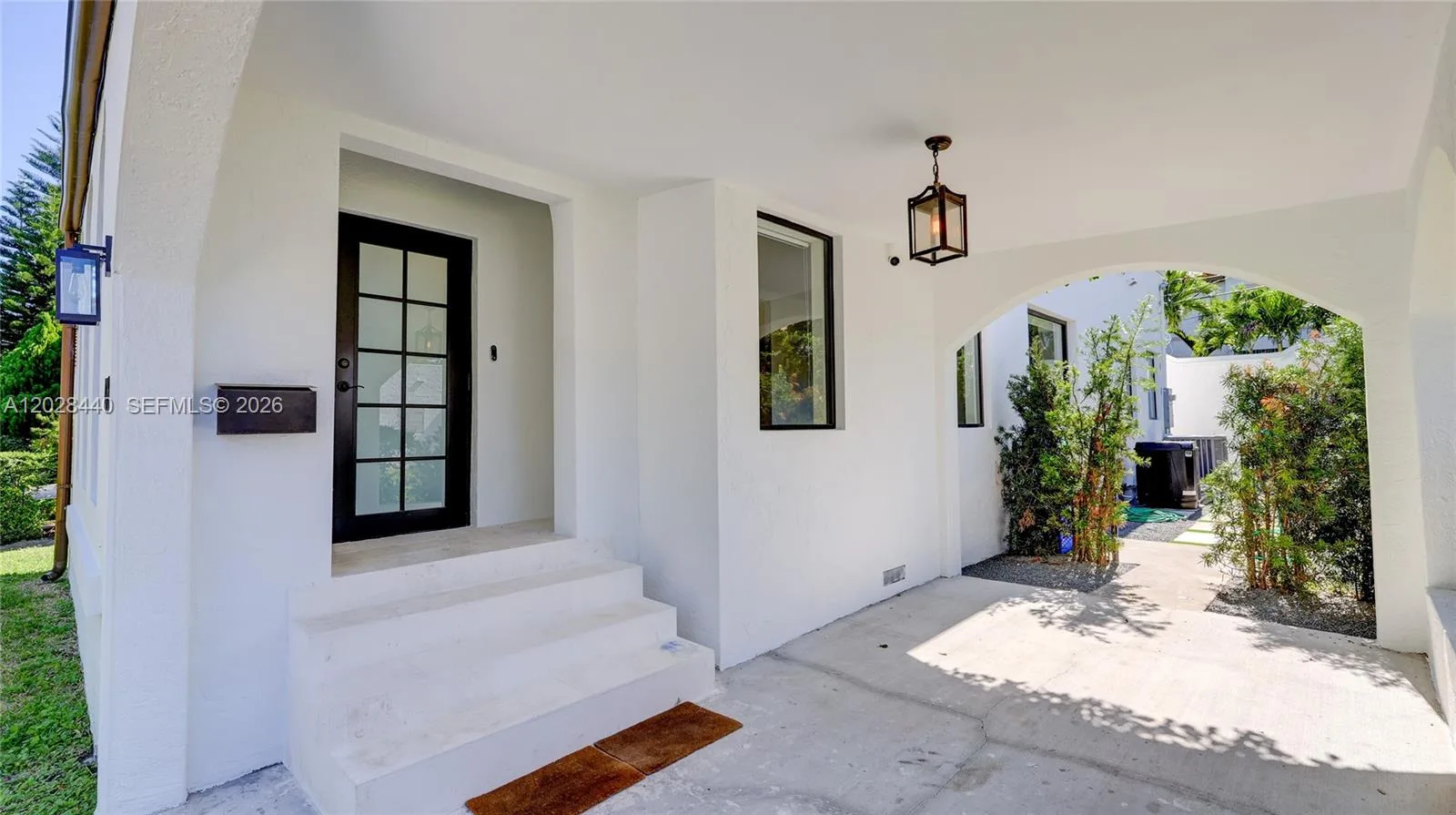 426 Aragon Ave, Coral Gables, FL 33134 photo 2
