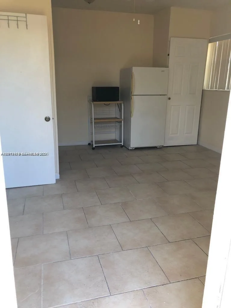 5411 Ravenswood Rd # 7a, Dania Beach, FL 33312 photo 2