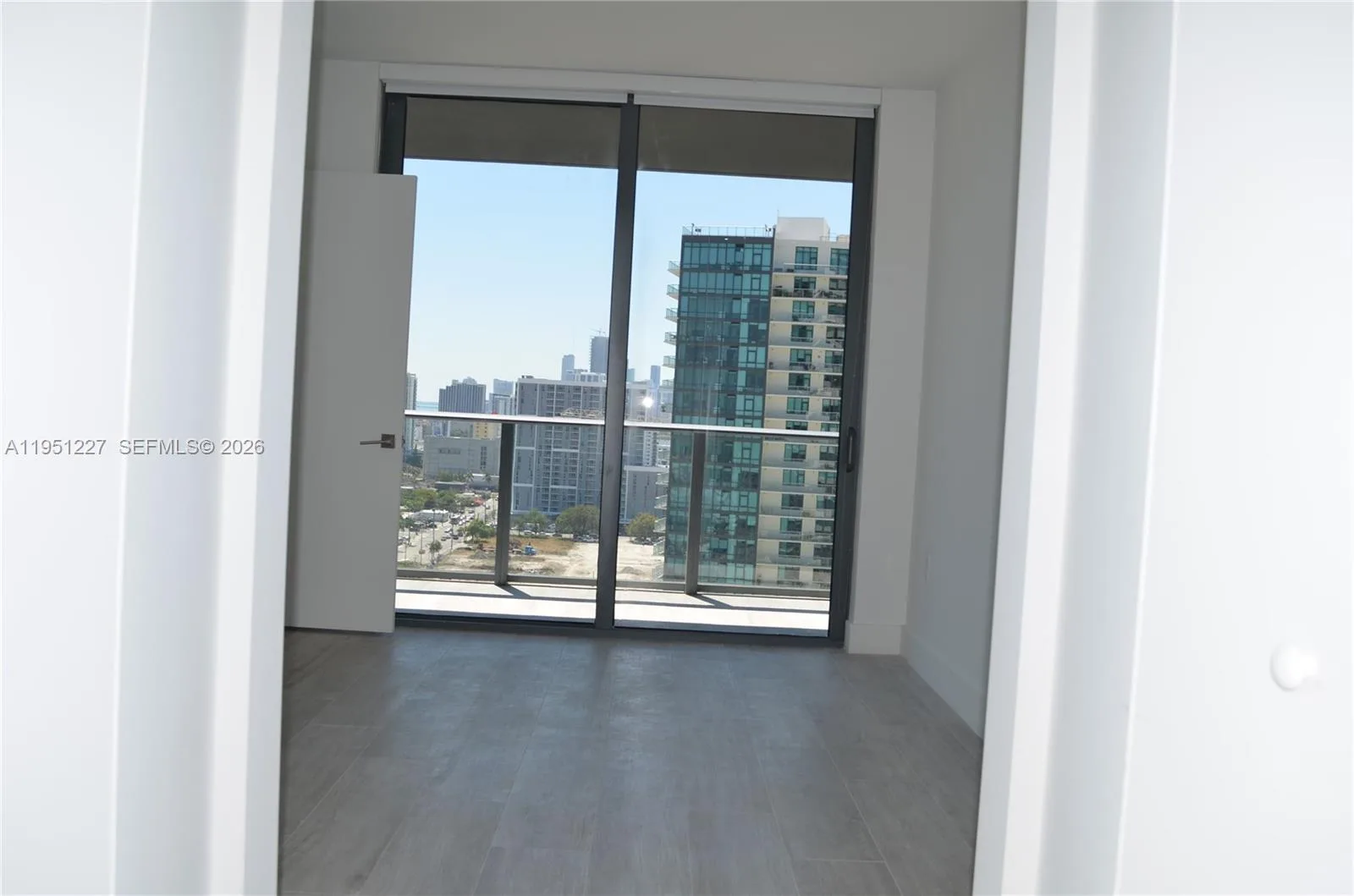 121 NE 34th St # 1803, Miami, FL 33137 photo 4