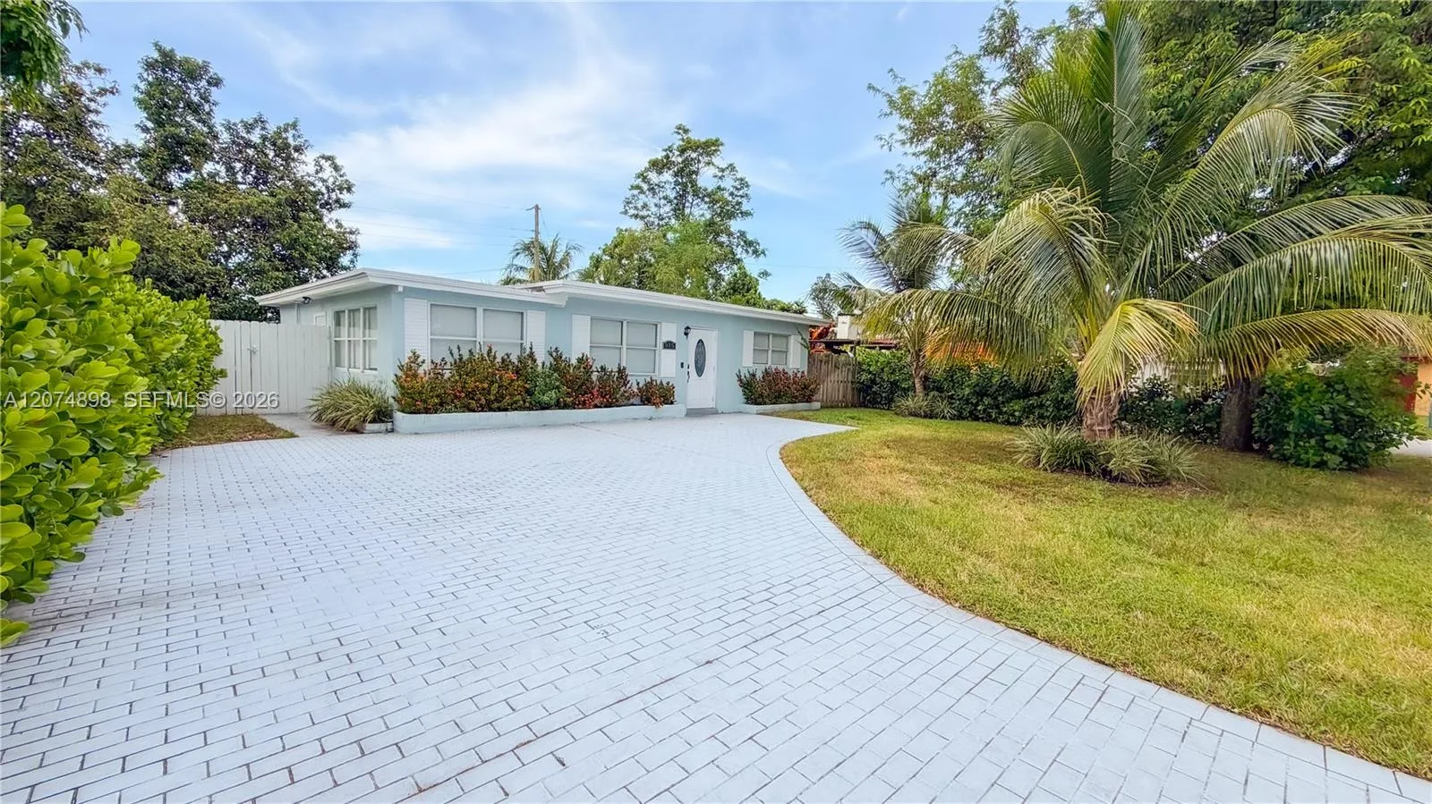 515 S 61st Ter, Hollywood, FL 33023