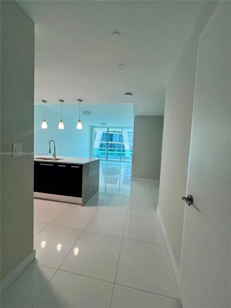 900 Biscayne Blvd # 3010, Miami, FL 33132