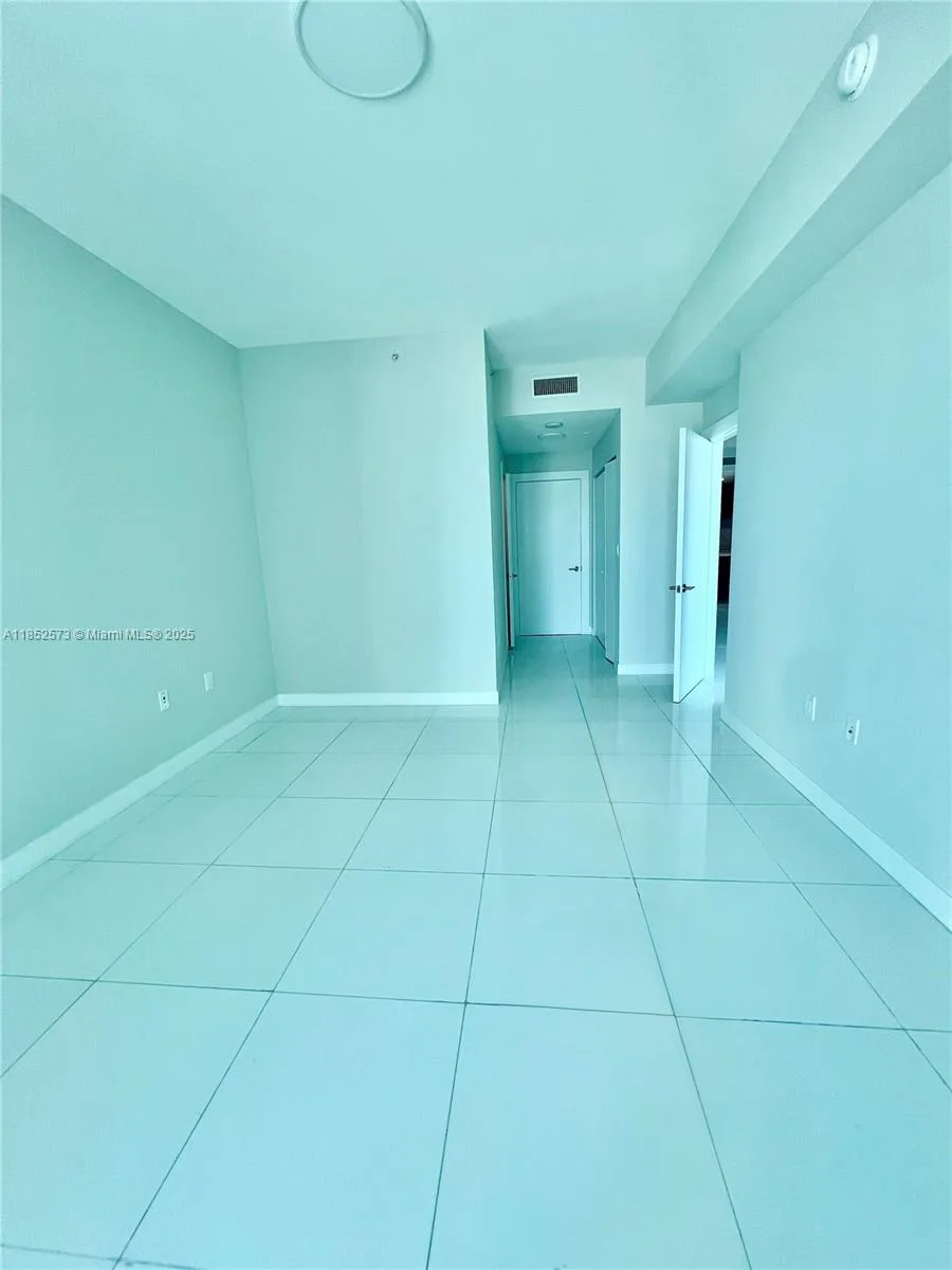 900 Biscayne Blvd # 3010, Miami, FL 33132 photo 10
