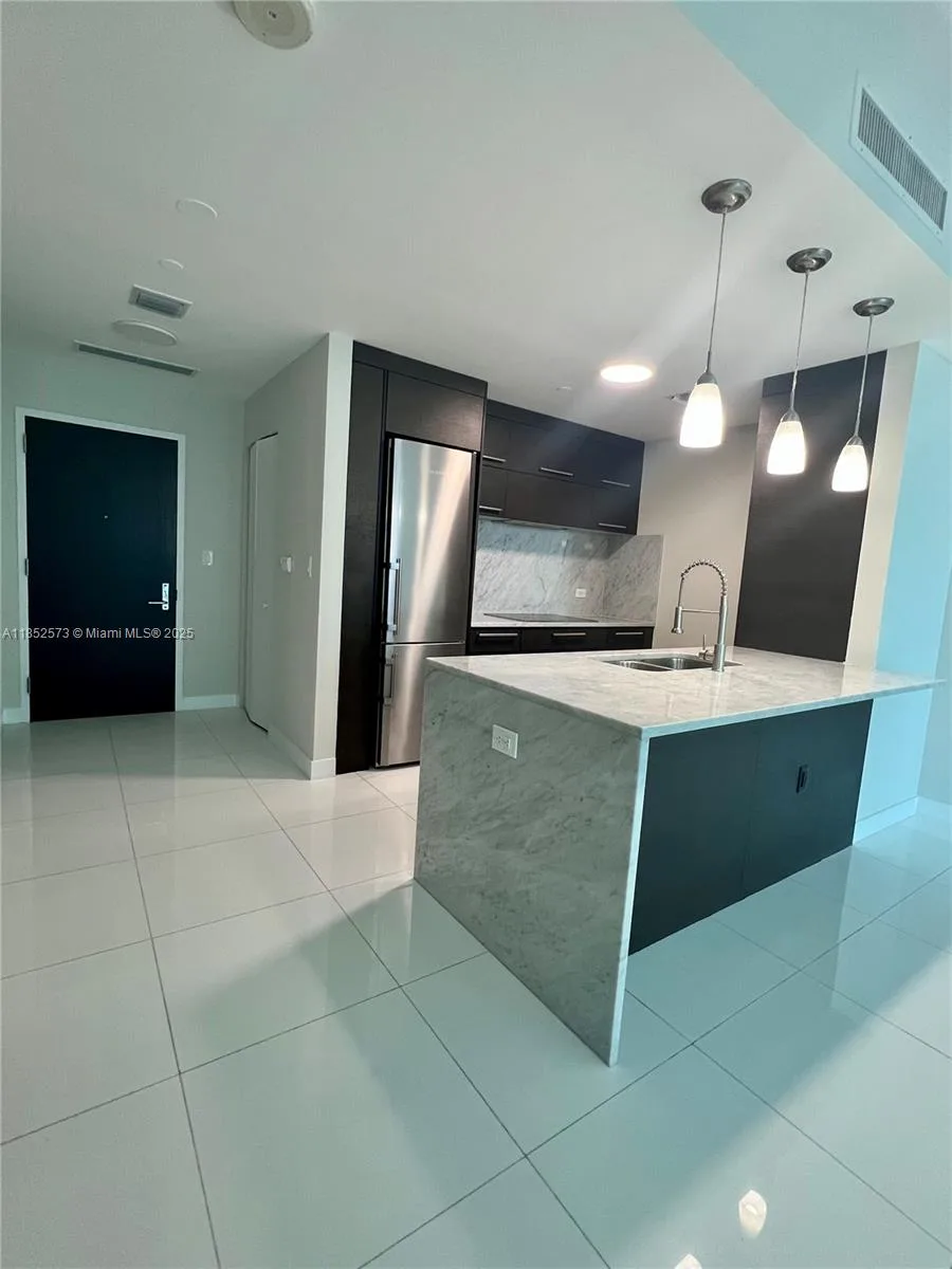 900 Biscayne Blvd # 3010, Miami, FL 33132 photo 4