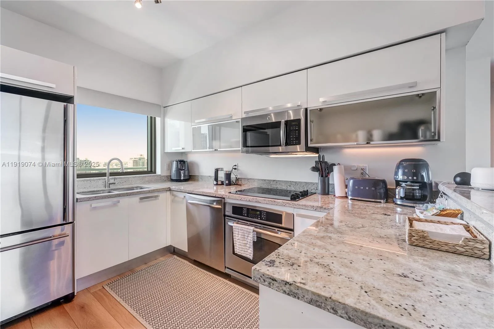 601 NE 36th St # 3310, Miami, FL 33137 photo 5