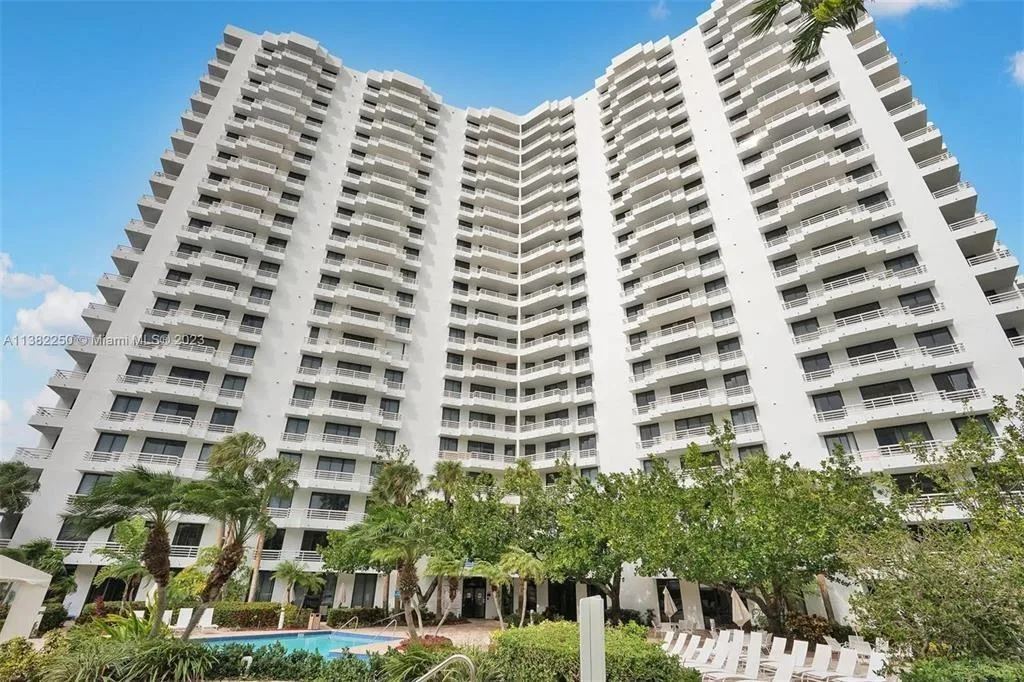 3300 NE 192nd Street # Ph11, Aventura, FL 33180